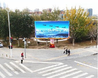 墨江户外大屏广告投放要点。